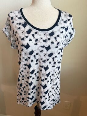 Lysse New York Inner City Linen blend  tee.